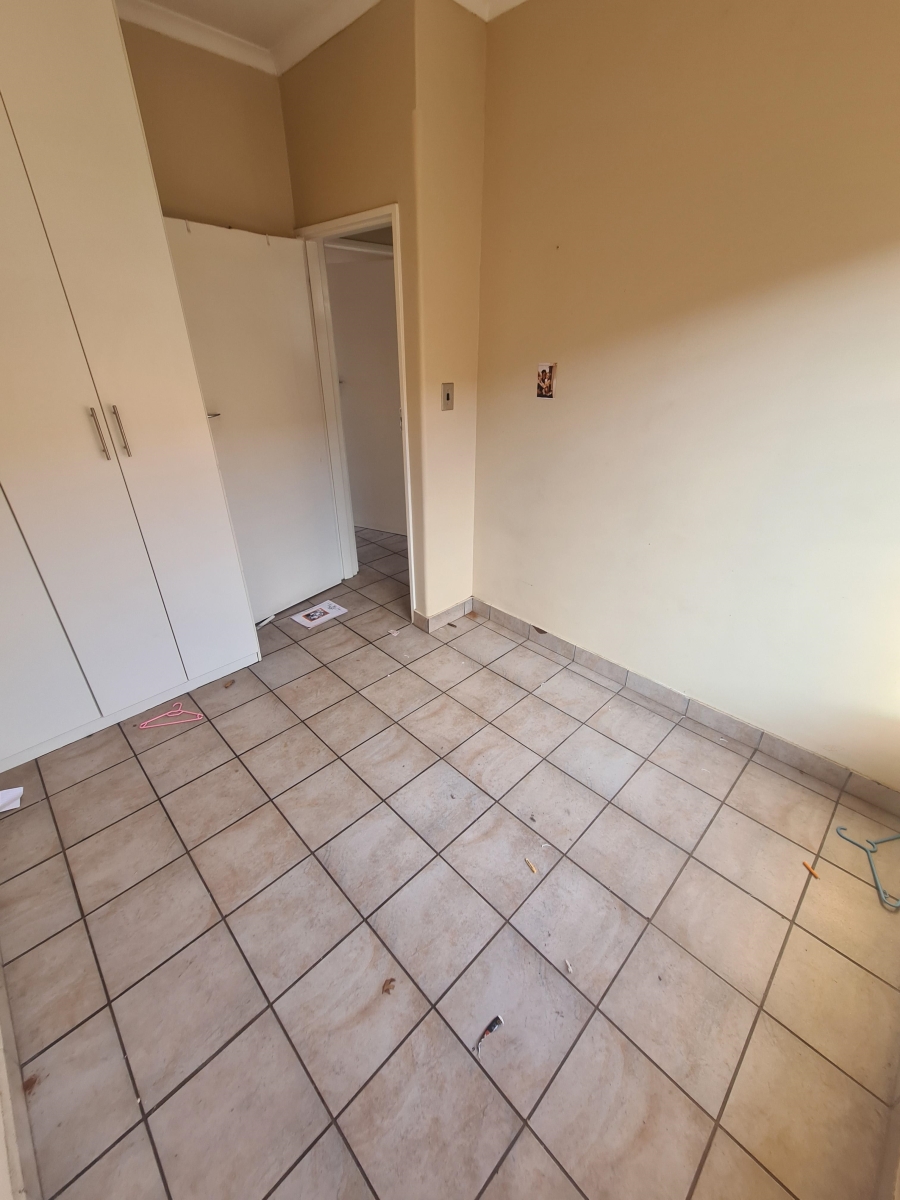2 Bedroom Property for Sale in Vaalpark Free State